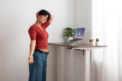 ergonomische sitz steh schreibtische für unternehmen