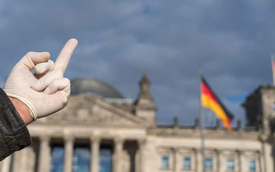 Dobrindt will Verfassungsschutz aufstocken